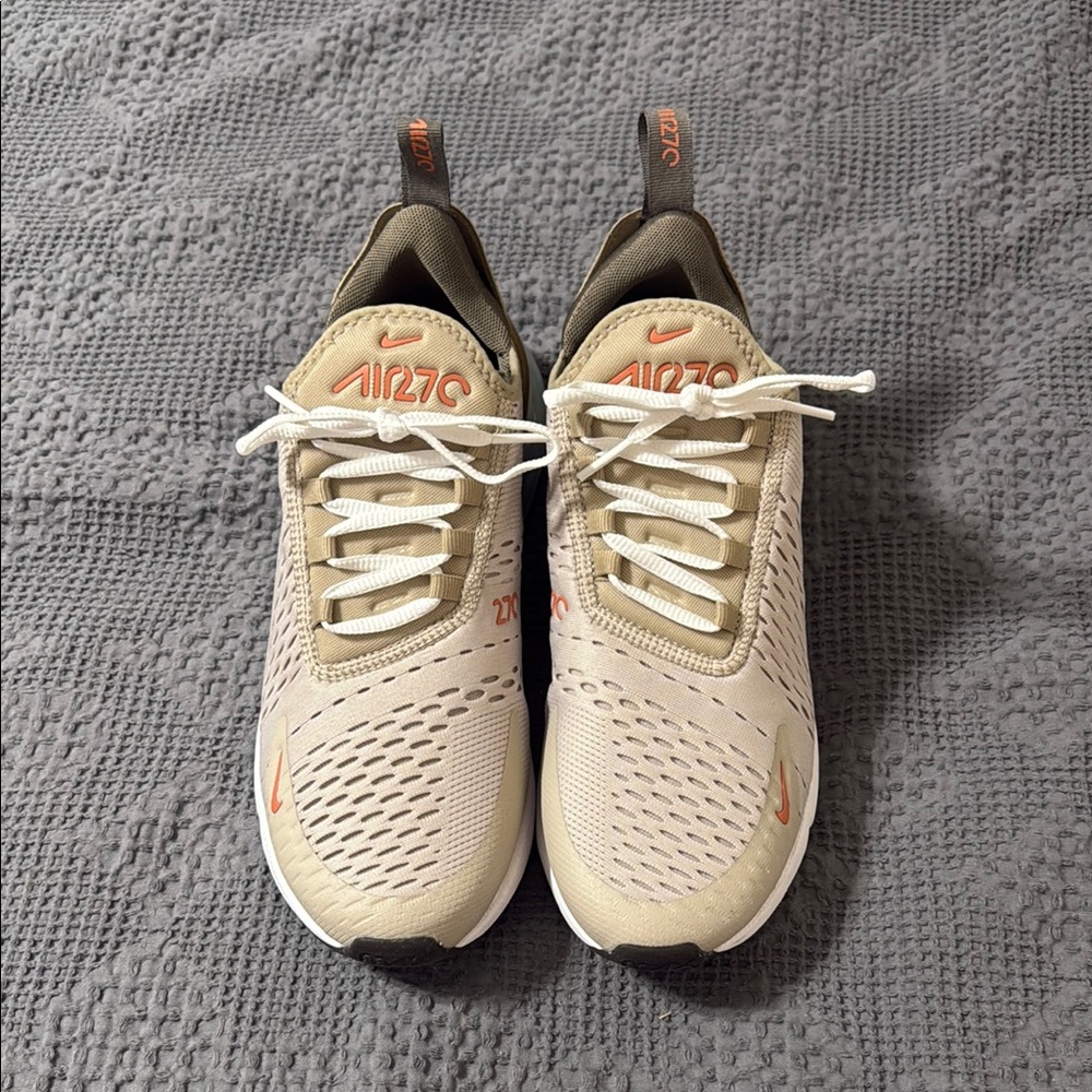 Nike Air Max 270 Beige Sneakers - Picture 2 of 6